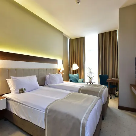 Vespia Hotel 4*