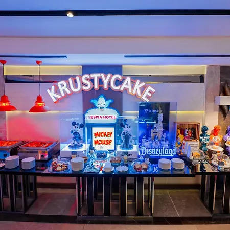 Отель Vespia 4*