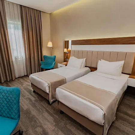 Отель Vespia 4*
